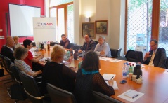 18 June 2013 Participants of the roundtable